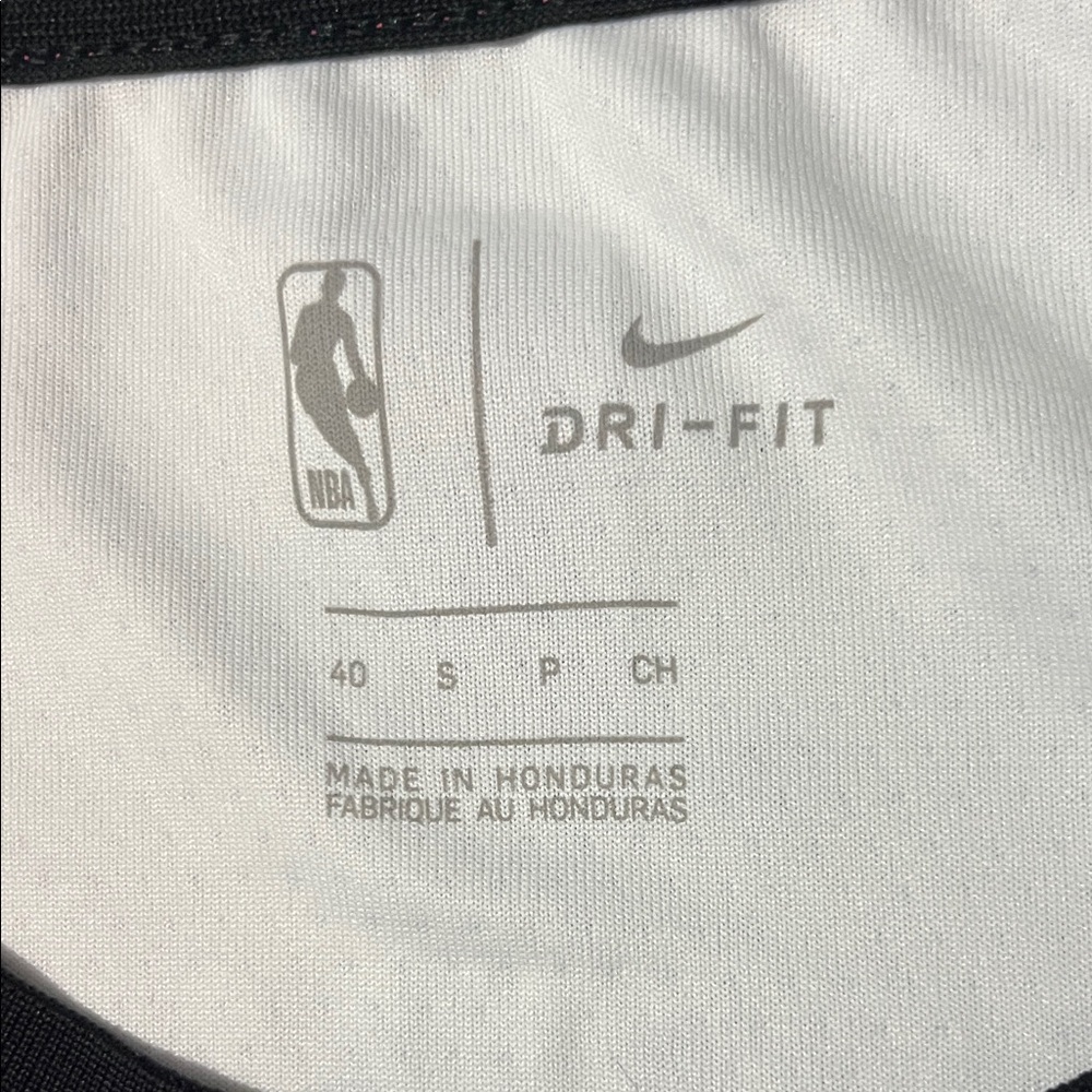 Nike Miami Jimmy Butler Jersey Size Small - Picture 6 of 9